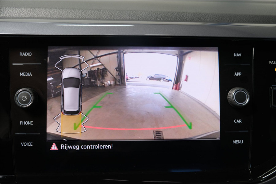 Volkswagen Polo 1.0 TSI Highline Business 2x R-Line - N.A.P. Airco, Cruise, Carplay, Camera, Virtual Cockpit, PDC, Navi.