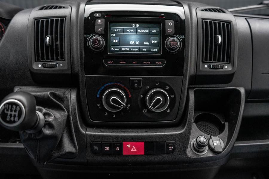 Citroën Jumper 35 2.0 BlueHDi | Bakwagen | Uniek laadsysteem | Camera | Cruise | Navi | Airco