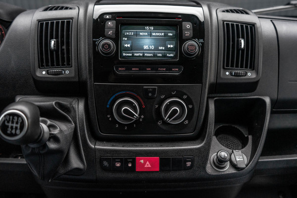 Citroën Jumper 35 2.0 BlueHDi | Bakwagen | Uniek laadsysteem | Camera | Cruise | Navi | Airco