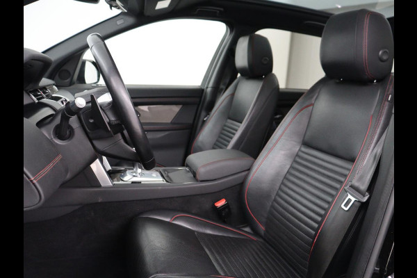 Land Rover Discovery Sport P300e 1.5 R-Dynamic SE | Panoramadak | Head-Up | Leder | Trekhaak | Matrix LED | Stoelverwarming | Keyless | Park Assist | Carplay | Navigatie | Memory | PHEV | Plug In