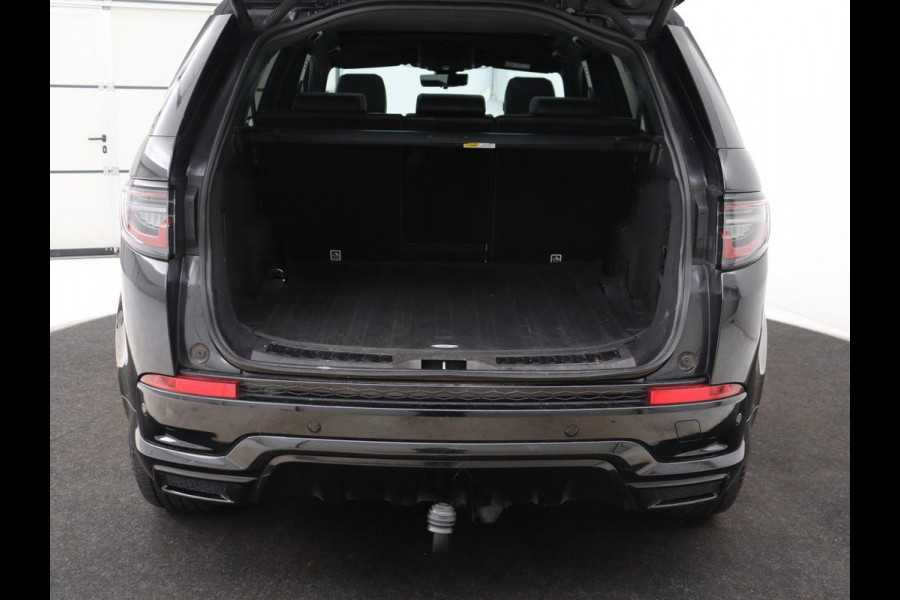 Land Rover Discovery Sport P300e 1.5 R-Dynamic SE | Panoramadak | Head-Up | Leder | Trekhaak | Matrix LED | Stoelverwarming | Keyless | Park Assist | Carplay | Navigatie | Memory | PHEV | Plug In