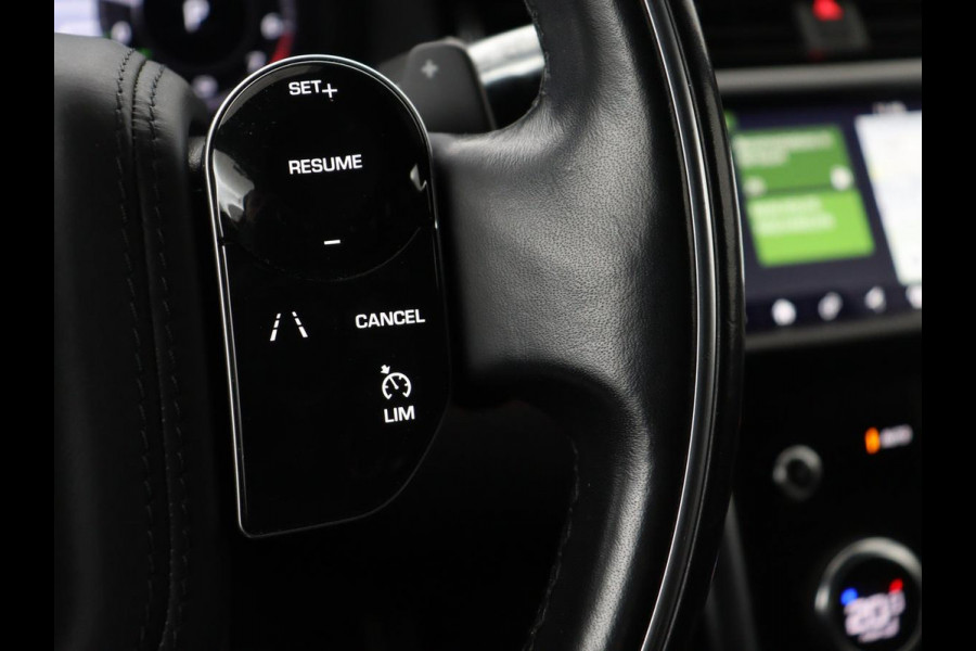Land Rover Discovery Sport P300e 1.5 R-Dynamic SE | Panoramadak | Head-Up | Leder | Trekhaak | Matrix LED | Stoelverwarming | Keyless | Park Assist | Carplay | Navigatie | Memory | PHEV | Plug In