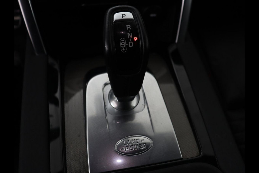 Land Rover Discovery Sport P300e 1.5 R-Dynamic SE | Panoramadak | Head-Up | Leder | Trekhaak | Matrix LED | Stoelverwarming | Keyless | Park Assist | Carplay | Navigatie | Memory | PHEV | Plug In