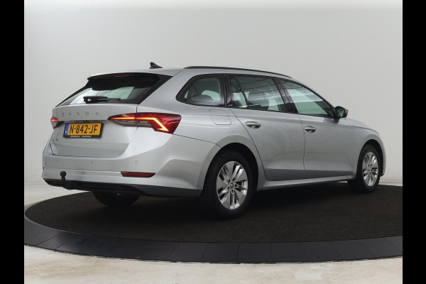 Škoda Octavia 1.0 TSI Business Edition | Trekhaak | Carplay | Navigatie | Full LED | Parkeerhulp | Climate control | Digital Cockpit | Bluetooth