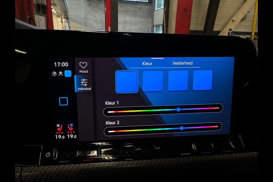 Volkswagen Golf 2.0 TSI R 4M Performance Pano|Akra|HuD|Drift