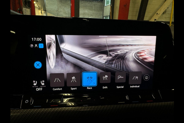 Volkswagen Golf 2.0 TSI R 4M Performance Pano|Akra|HuD|Drift