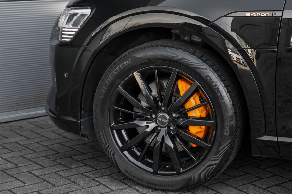 Audi e-tron 55 Quattro Advanced Pro Line+ 95 kWh S-Line Zwart Optiek Pano ACC HUD Trekhaak