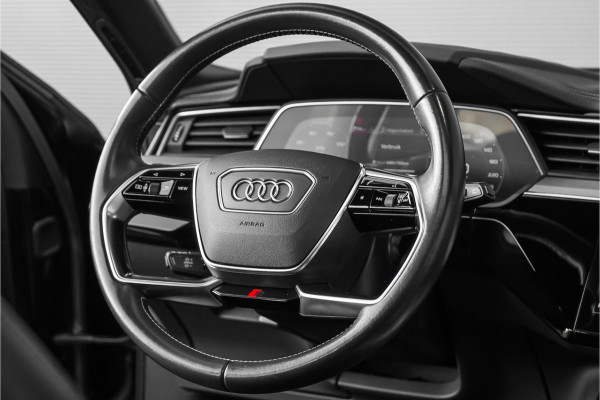 Audi e-tron 55 Quattro Advanced Pro Line+ 95 kWh S-Line Zwart Optiek Pano ACC HUD Trekhaak