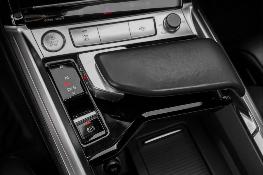 Audi e-tron 55 Quattro Advanced Pro Line+ 95 kWh S-Line Zwart Optiek Pano ACC HUD Trekhaak