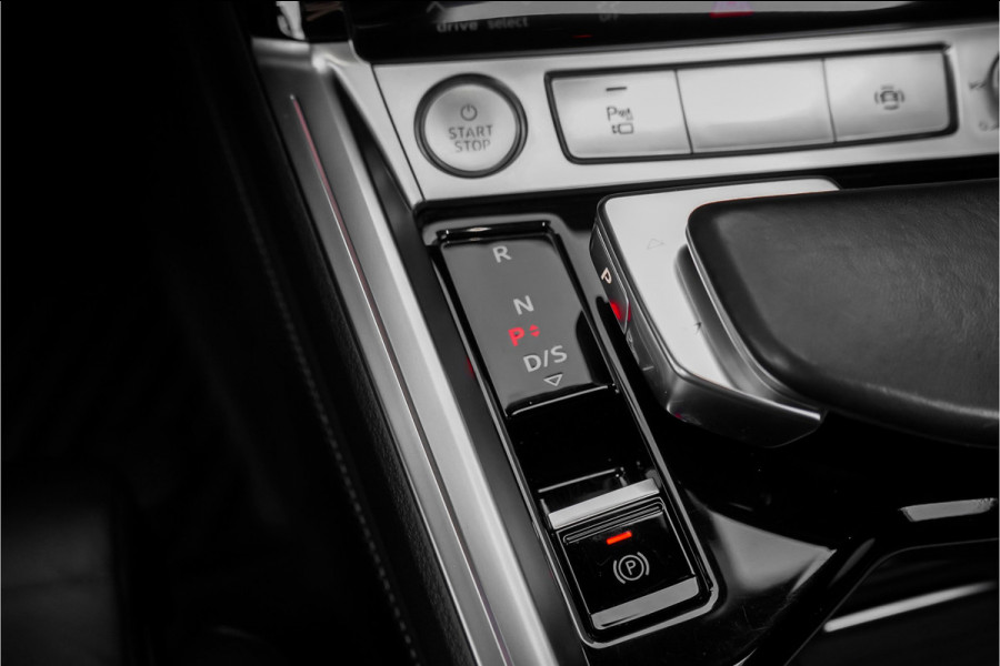 Audi e-tron 55 Quattro Advanced Pro Line+ 95 kWh S-Line Zwart Optiek Pano ACC HUD Trekhaak