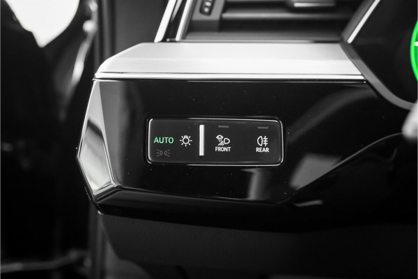 Audi e-tron 55 Quattro Advanced Pro Line+ 95 kWh S-Line Zwart Optiek Pano ACC HUD Trekhaak