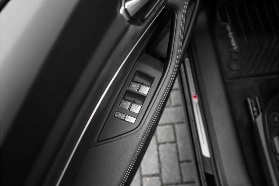 Audi e-tron 55 Quattro Advanced Pro Line+ 95 kWh S-Line Zwart Optiek Pano ACC HUD Trekhaak