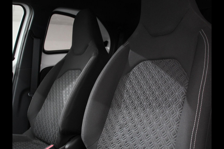 Toyota Aygo X 1.0 VVT-i S-CVT Automaat Trend | Navigatie | Apple Carplay/Android Auto | Climate Control | Cruise Control Adaptive | 17"Lichtmetalen velgen | Camera