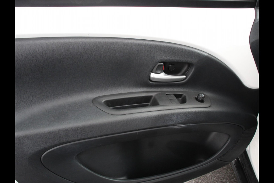 Toyota Aygo X 1.0 VVT-i S-CVT Automaat Trend | Navigatie | Apple Carplay/Android Auto | Climate Control | Cruise Control Adaptive | 17"Lichtmetalen velgen | Camera