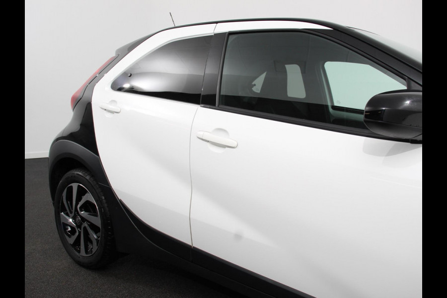 Toyota Aygo X 1.0 VVT-i S-CVT Automaat Trend | Navigatie | Apple Carplay/Android Auto | Climate Control | Cruise Control Adaptive | 17"Lichtmetalen velgen | Camera