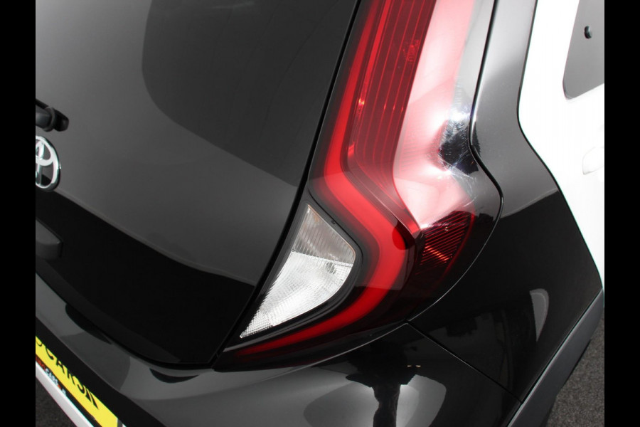 Toyota Aygo X 1.0 VVT-i S-CVT Automaat Trend | Navigatie | Apple Carplay/Android Auto | Climate Control | Cruise Control Adaptive | 17"Lichtmetalen velgen | Camera