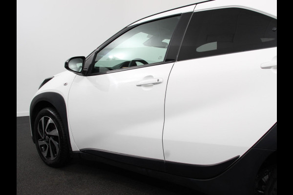 Toyota Aygo X 1.0 VVT-i S-CVT Automaat Trend | Navigatie | Apple Carplay/Android Auto | Climate Control | Cruise Control Adaptive | 17"Lichtmetalen velgen | Camera