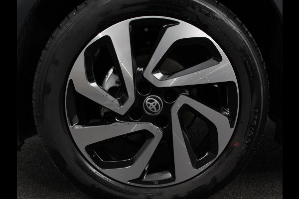 Toyota Aygo X 1.0 VVT-i S-CVT Automaat Trend | Navigatie | Apple Carplay/Android Auto | Climate Control | Cruise Control Adaptive | 17"Lichtmetalen velgen | Camera
