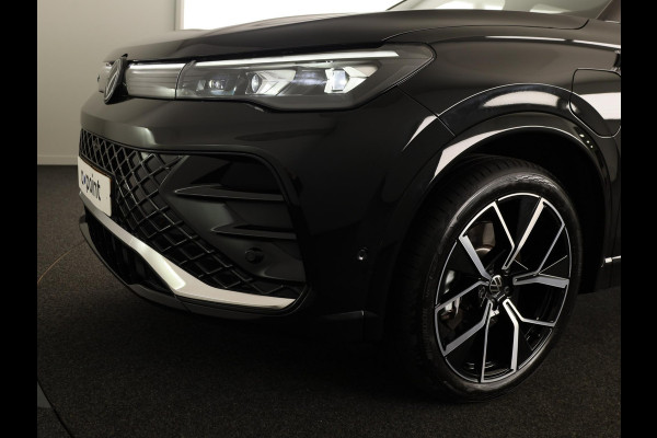 Volkswagen Tiguan 1.5 eHybrid R-Line Edition 272PK | Panoramadak | Camera | Wegklapbare trekhaak | Verlengde garantie