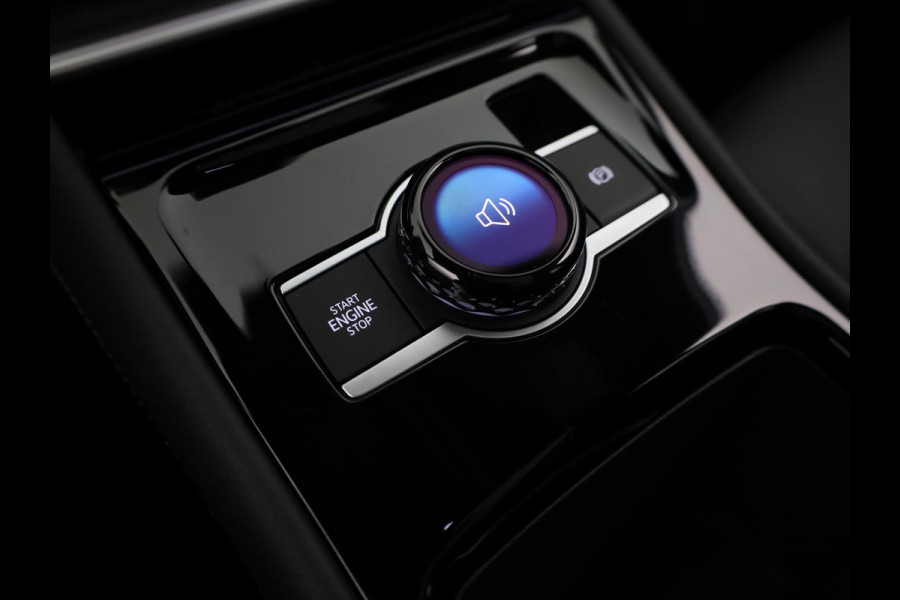 Volkswagen Tiguan 1.5 eHybrid R-Line Edition 272PK | Panoramadak | Camera | Wegklapbare trekhaak | Verlengde garantie