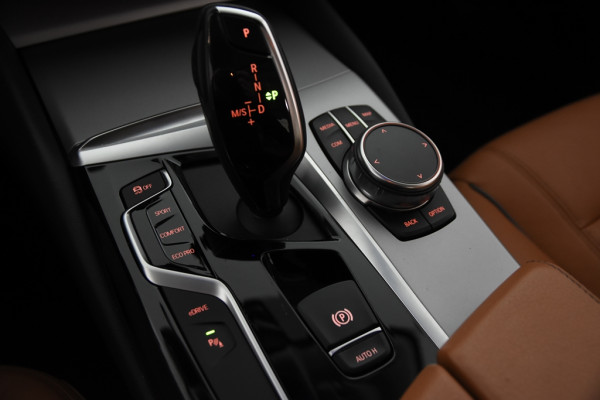 BMW 5 Serie 530e Limosine *1ste Eigenaar*Leer*Schuifdak*Navigatie*Camera*