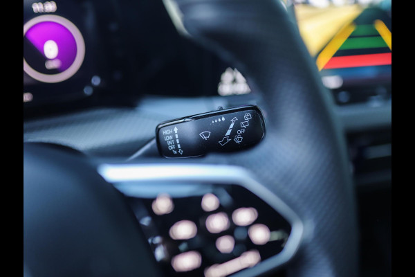 Volkswagen Golf 1.5 TSI R-Line | Camera | Stuur/Stoelverw. | DAB | ACC