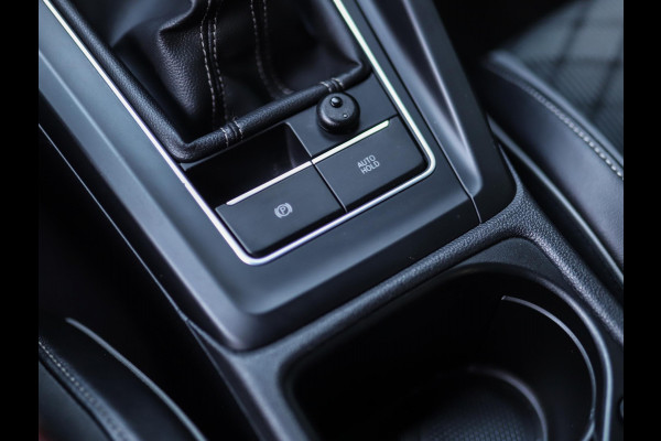 Volkswagen Golf 1.5 TSI R-Line | Camera | Stuur/Stoelverw. | DAB | ACC