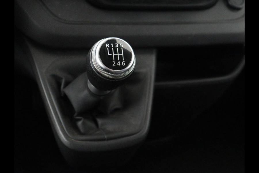 Renault Trafic 2.0 dCi T29 L1H1 Comfort | Trekhaak | Airco | Bluetooth | Parkeerhulp | Camera | Full LED | Cruise control | 3 Persoons