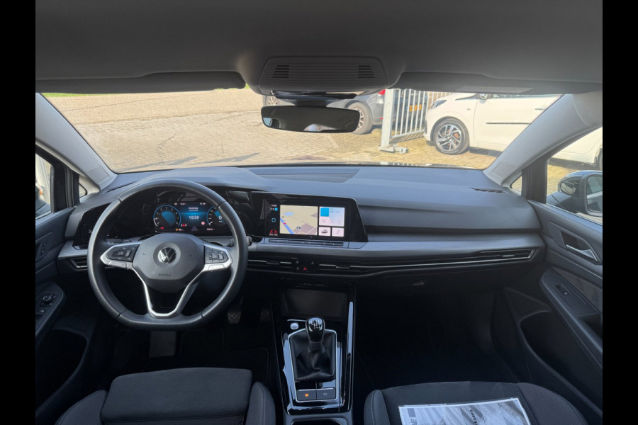 Volkswagen Golf Variant 1.5 TSI Style ERGOACTIVE / IQ LIGHT / KEYLESS START & GO / ALCANTARA / CARPLAY / NAVI / MASSAGE / ACC