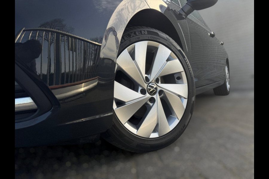 Volkswagen Golf Variant 1.5 TSI Style ERGOACTIVE / IQ LIGHT / KEYLESS START & GO / ALCANTARA / CARPLAY / NAVI / MASSAGE / ACC