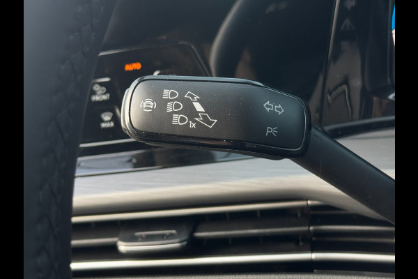 Volkswagen Golf Variant 1.5 TSI Style ERGOACTIVE / IQ LIGHT / KEYLESS START & GO / ALCANTARA / CARPLAY / NAVI / MASSAGE / ACC