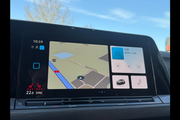 Volkswagen Golf Variant 1.5 TSI Style ERGOACTIVE / IQ LIGHT / KEYLESS START & GO / ALCANTARA / CARPLAY / NAVI / MASSAGE / ACC