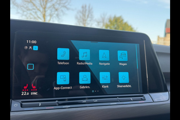 Volkswagen Golf Variant 1.5 TSI Style ERGOACTIVE / IQ LIGHT / KEYLESS START & GO / ALCANTARA / CARPLAY / NAVI / MASSAGE / ACC