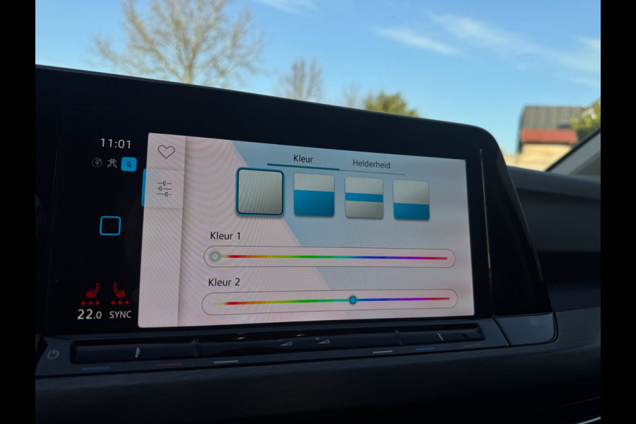 Volkswagen Golf Variant 1.5 TSI Style ERGOACTIVE / IQ LIGHT / KEYLESS START & GO / ALCANTARA / CARPLAY / NAVI / MASSAGE / ACC