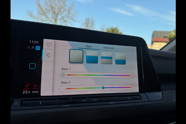 Volkswagen Golf Variant 1.5 TSI Style ERGOACTIVE / IQ LIGHT / KEYLESS START & GO / ALCANTARA / CARPLAY / NAVI / MASSAGE / ACC