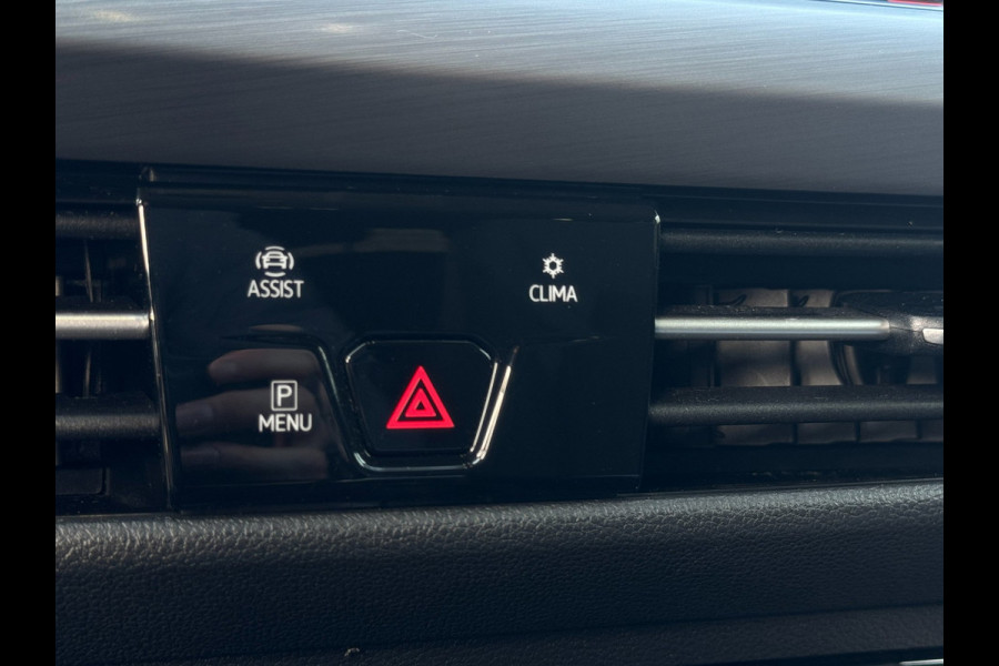 Volkswagen Golf Variant 1.5 TSI Style ERGOACTIVE / IQ LIGHT / KEYLESS START & GO / ALCANTARA / CARPLAY / NAVI / MASSAGE / ACC