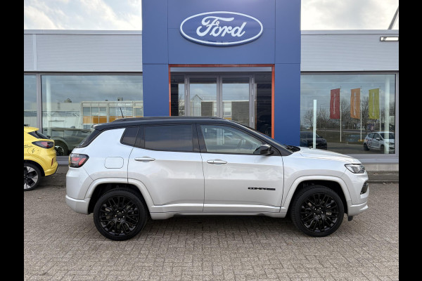 Jeep Compass 4xe 240 Plug-in Hybrid Electric Trailhawk Afneembare trekhaak | Achteruitrij camera | Leder bekleding |