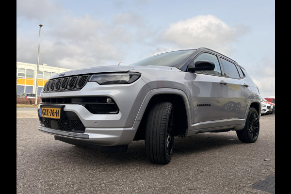 Jeep Compass 4xe 240 Plug-in Hybrid Electric Trailhawk Afneembare trekhaak | Achteruitrij camera | Leder bekleding |