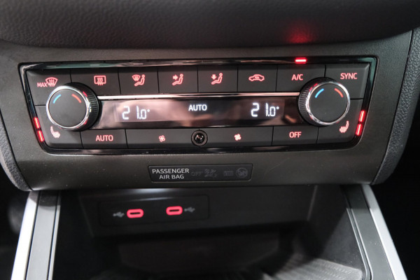 Seat Arona 1.0 TSI FR Business Intense Plus - N.A.P. Airco, Navi, Carplay, Camera, Virtual Cockpit, Trekhaak.