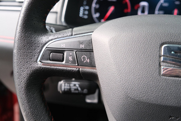 Seat Arona 1.0 TSI FR Business Intense Plus - N.A.P. Airco, Navi, Carplay, Camera, Virtual Cockpit, Trekhaak.