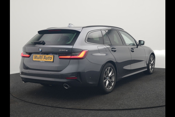 BMW 3 Serie Touring 330e Sportline Plug In Hybrid 293pk Dealer O.H. PHEV | Trekhaak Af Fabriek | Panodak | Head Up | Adaptive Cruise | 360 Camera | Laser LED | Harman / Kardon | Lederen Sportstoelen Verwarmd | Stuur Verwarmd | Sfeerverlichting | Keyless |