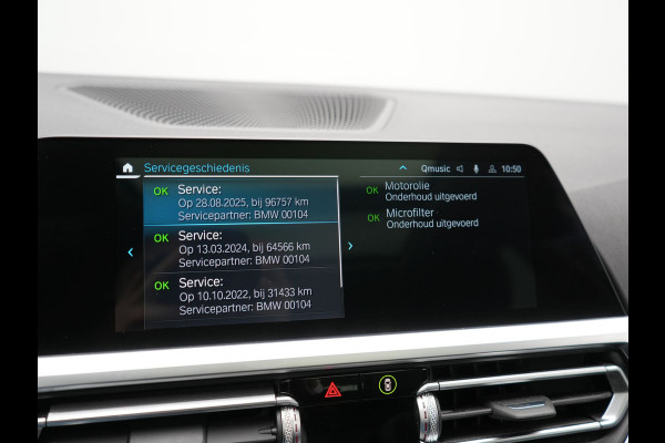 BMW 3 Serie Touring 330e Sportline Plug In Hybrid 293pk Dealer O.H. PHEV | Trekhaak Af Fabriek | Panodak | Head Up | Adaptive Cruise | 360 Camera | Laser LED | Harman / Kardon | Lederen Sportstoelen Verwarmd | Stuur Verwarmd | Sfeerverlichting | Keyless |