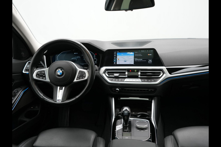 BMW 3 Serie Touring 330e Sportline Plug In Hybrid 293pk Dealer O.H. PHEV | Trekhaak Af Fabriek | Panodak | Head Up | Adaptive Cruise | 360 Camera | Laser LED | Harman / Kardon | Lederen Sportstoelen Verwarmd | Stuur Verwarmd | Sfeerverlichting | Keyless |