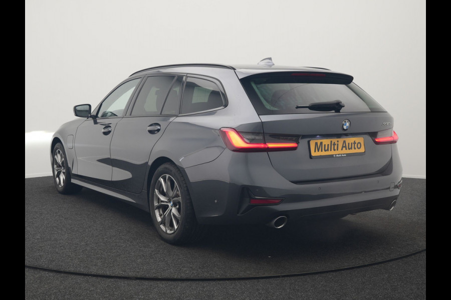 BMW 3 Serie Touring 330e Sportline Plug In Hybrid 293pk Dealer O.H. PHEV | Trekhaak Af Fabriek | Panodak | Head Up | Adaptive Cruise | 360 Camera | Laser LED | Harman / Kardon | Lederen Sportstoelen Verwarmd | Stuur Verwarmd | Sfeerverlichting | Keyless |
