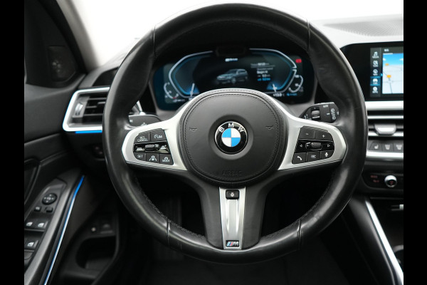 BMW 3 Serie Touring 330e Sportline Plug In Hybrid 293pk Dealer O.H. PHEV | Trekhaak Af Fabriek | Panodak | Head Up | Adaptive Cruise | 360 Camera | Laser LED | Harman / Kardon | Lederen Sportstoelen Verwarmd | Stuur Verwarmd | Sfeerverlichting | Keyless |