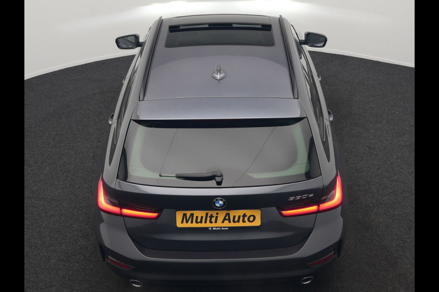 BMW 3 Serie Touring 330e Sportline Plug In Hybrid 293pk Dealer O.H. PHEV | Trekhaak Af Fabriek | Panodak | Head Up | Adaptive Cruise | 360 Camera | Laser LED | Harman / Kardon | Lederen Sportstoelen Verwarmd | Stuur Verwarmd | Sfeerverlichting | Keyless |