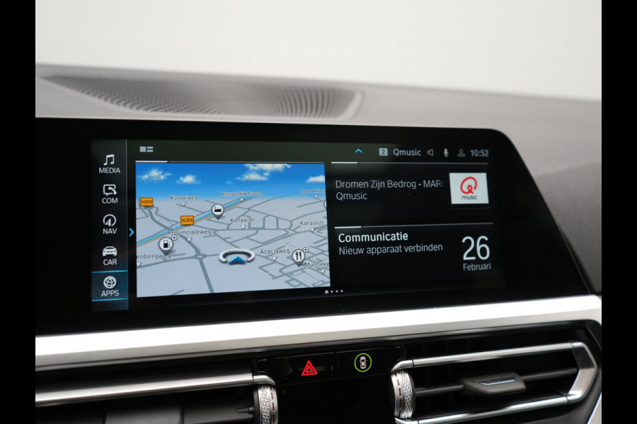 BMW 3 Serie Touring 330e Sportline Plug In Hybrid 293pk Dealer O.H. PHEV | Trekhaak Af Fabriek | Panodak | Head Up | Adaptive Cruise | 360 Camera | Laser LED | Harman / Kardon | Lederen Sportstoelen Verwarmd | Stuur Verwarmd | Sfeerverlichting | Keyless |