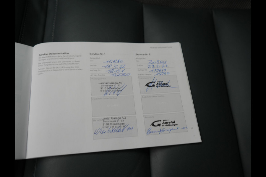 Volvo XC60 T6 AWD R-Design Plug In Hybrid 350pk Dealer O.H. PHEV | Panodak | Adaptive Cruise | Camera | Lederen Sportstoelen Memory & Verwarmd | Harman / Kardon | Stuur Verwarmd | 21"L.M | Apple Carplay | Keyless | Blis | Navigatie | DAB |