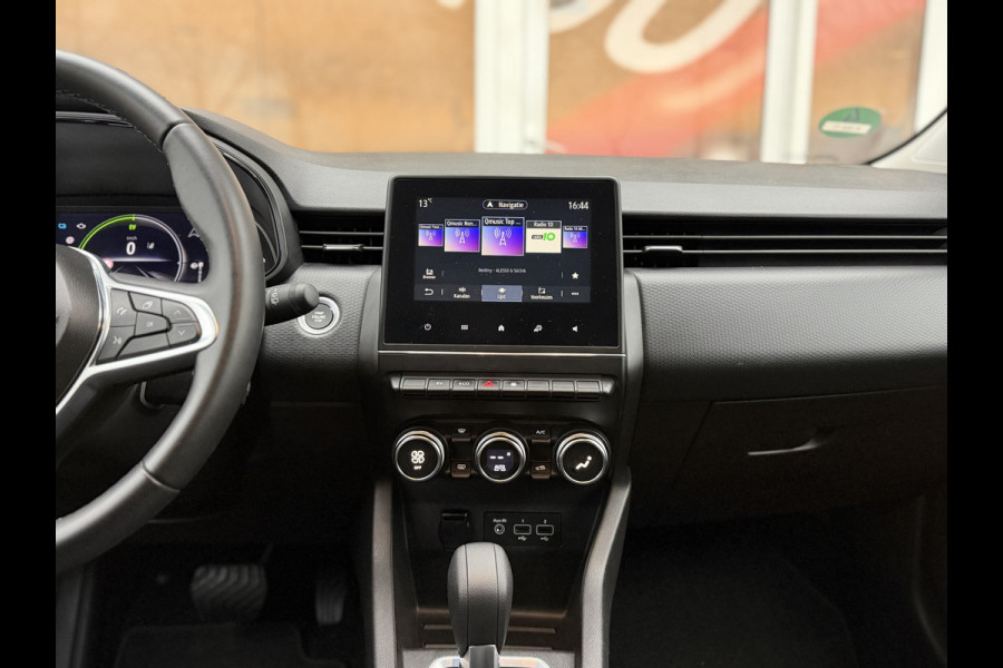 Renault Clio 1.6 E-Tech Hybrid 140 Zen / Automaat / Navigatie / Carplay / Keyless start