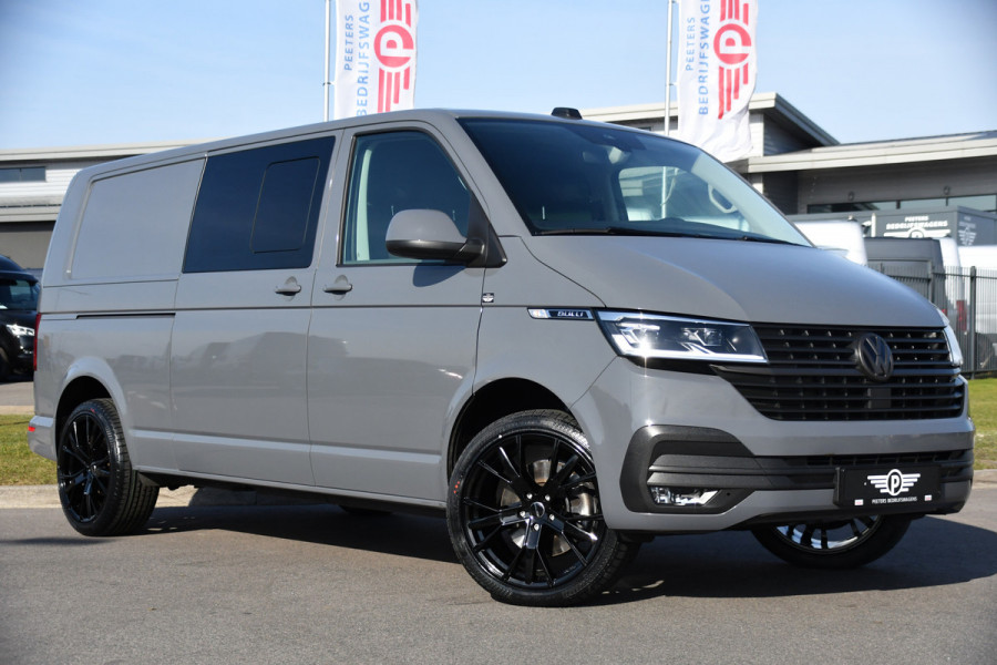 Volkswagen Transporter 2.0 TDI L2H1 32 DC Bulli Virtual, Adaptieve Cruise, Carplay, LED, Stoelverwarming, 204pk, Trekhaak, Automaat, NAVI, Voorruit verwarming, Uniek!